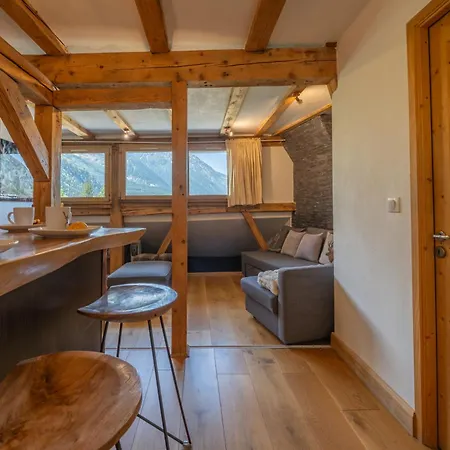 Apartment Beautiful In Centre With Superb Mountain Views