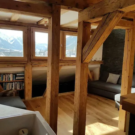شقة Beautiful In Centre With Superb Mountain Views *
